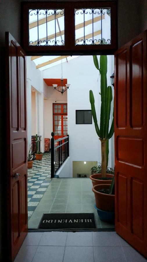 Momema Inn Ла Пас Екстериор снимка